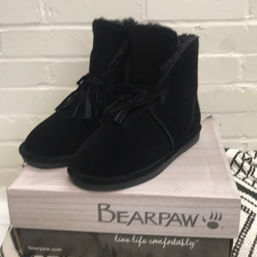 Bearpaw  Christie wide boots